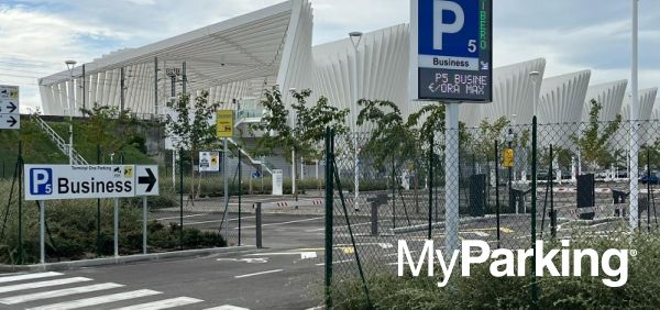 Terminal One Parking P5 Business