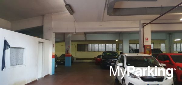 Autorimessa Schiavi di Abruzzo 2000