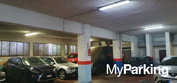 Autorimessa Schiavi di Abruzzo 2000