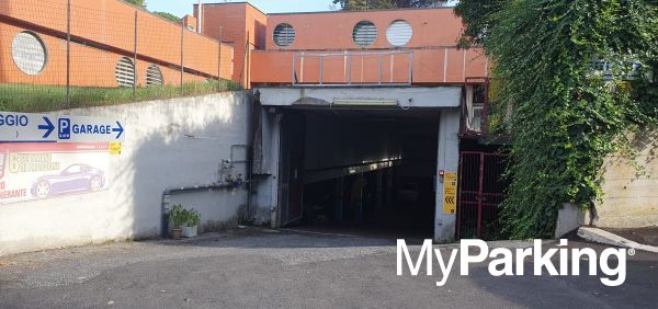 Autorimessa Schiavi di Abruzzo 2000