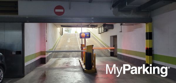 BP - Parking Litoral Martín Carpena Málaga