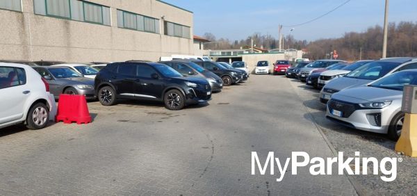 Avioparking Malpensa Scoperto