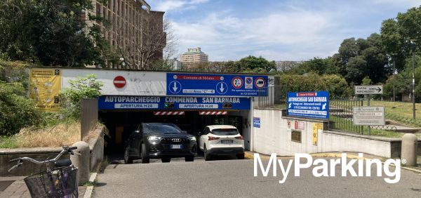 Autopark Commenda San Barnaba