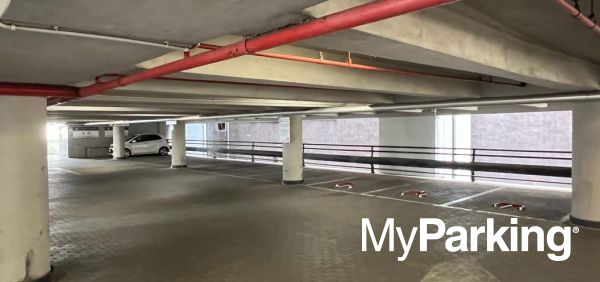 Parking Muratori Porta Romana