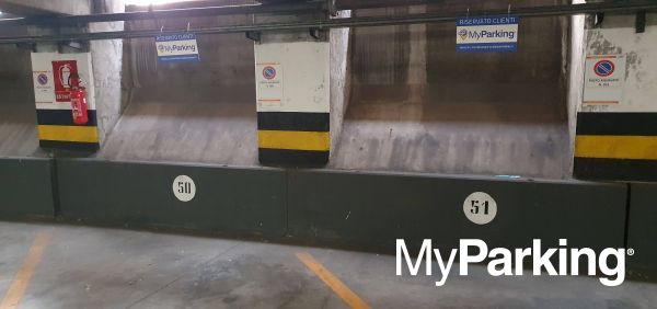 Parcheggio Stazione Centrale Vittor Pisani ATM