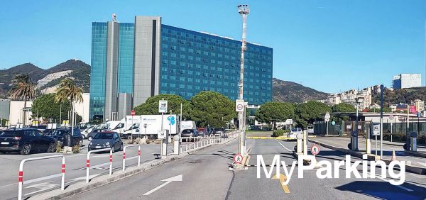 Parcheggio Ufficiale Aeroporto di Genova P1