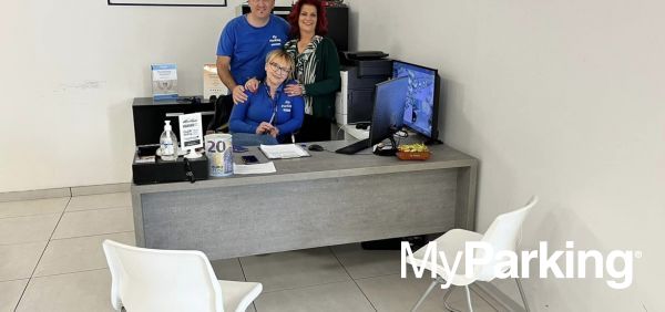 Fly Parking Lamezia 2