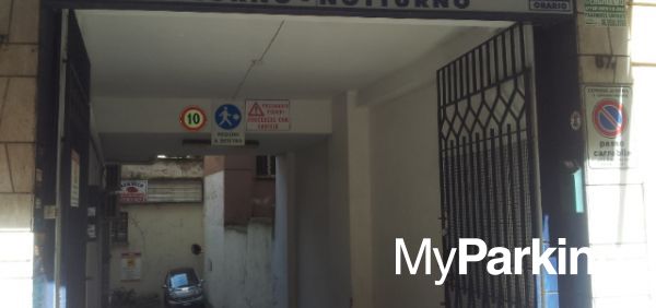 SERVICE E PARKING SAS