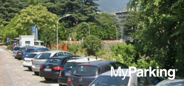 Venini Parking