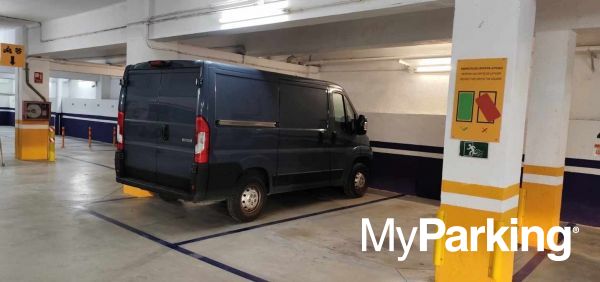PARKING FURGO CASP 83