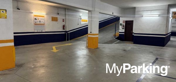 PARKING FURGO CASP 83