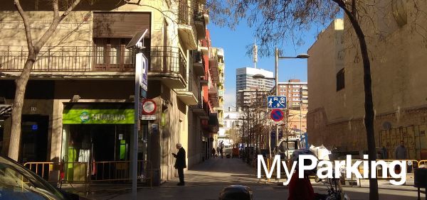 Parking Estació Sants Joan Pelegrí Hostafrancs 