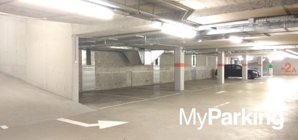 Parking Mercat del Ninot