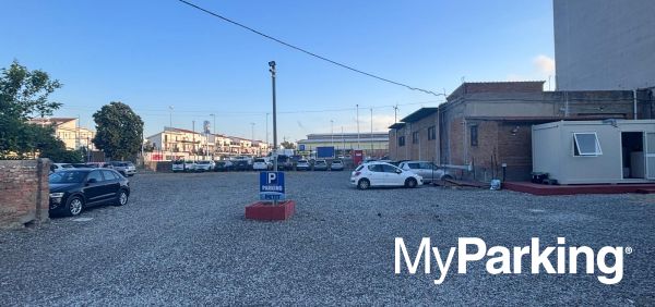 Petit Parking