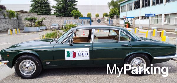 Evoluzione Blu Parcheggio