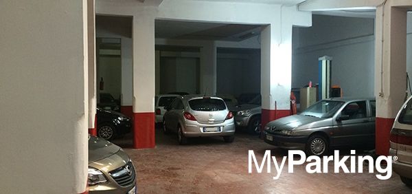 Roma Ostiense Garage