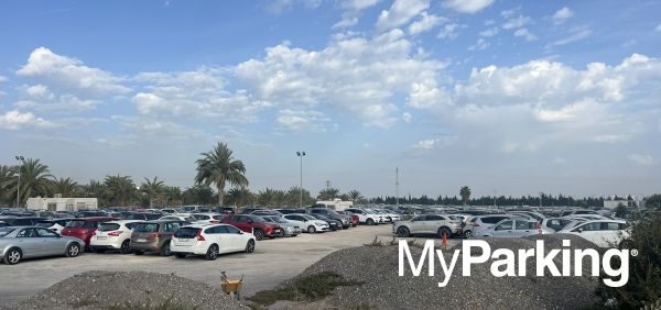 Parking Panda Valet Aeropuerto  Alicante [Exterior]