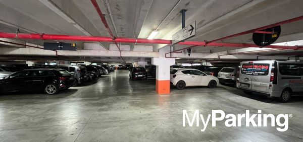 Airport Parking Bari