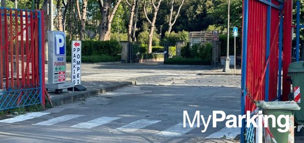 Pompeii Ruins Parking - Maxi Parking  